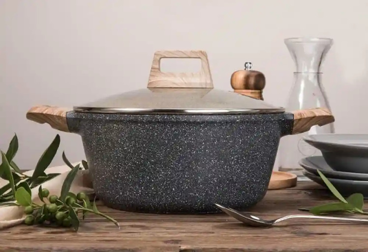 تفاوت قابلمه چدن و تفلون چیست؟